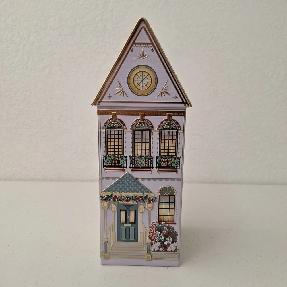 Speculoos Holiday House Cookie Tin, White, Christmas Winter Festive Gift (Empty)